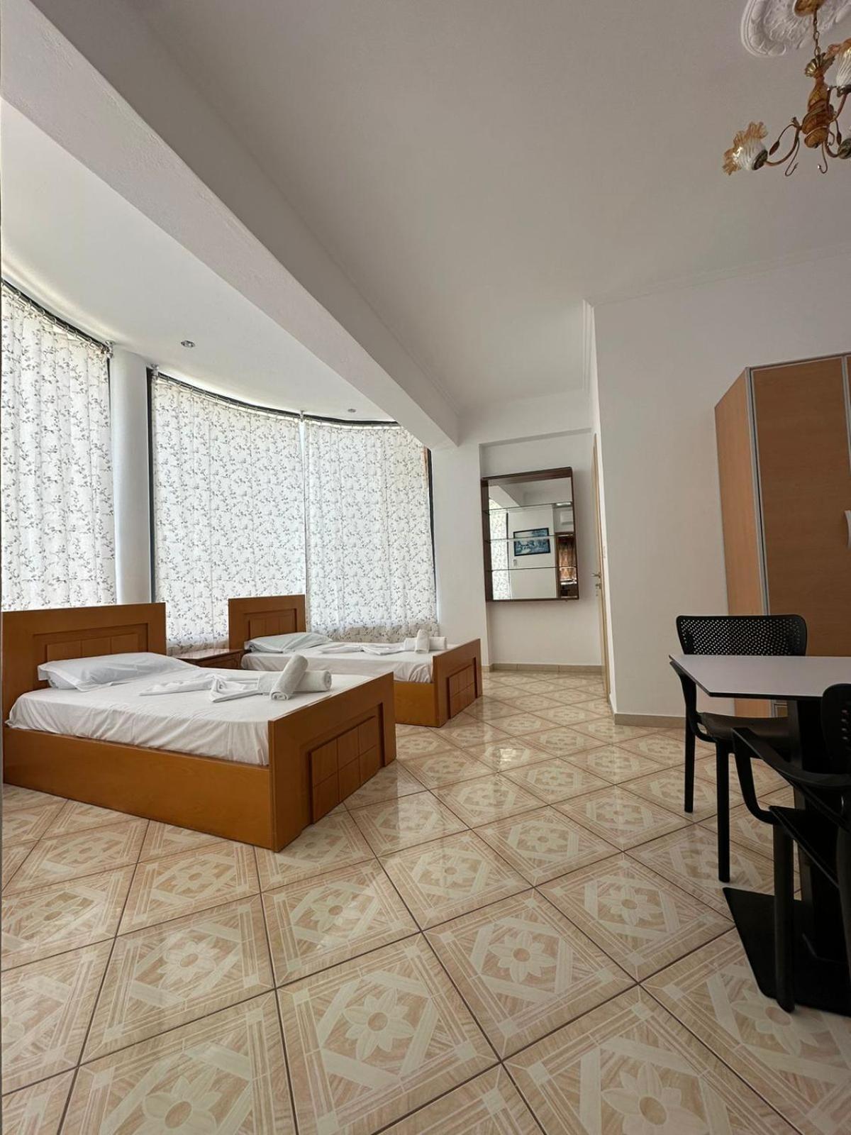 Seli'S Villa Εξαμίλιο Εξωτερικό φωτογραφία