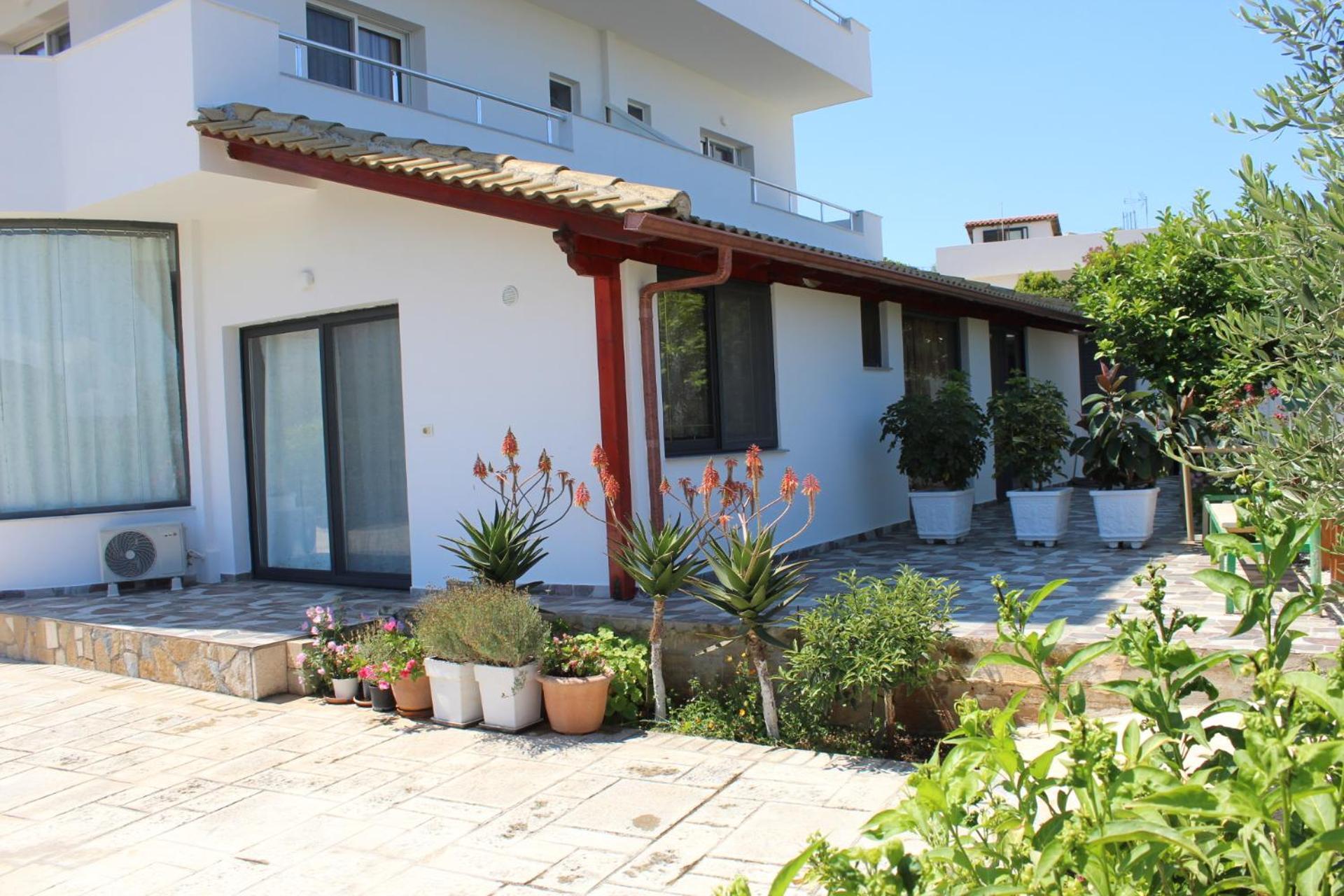 Seli'S Villa Εξαμίλιο Εξωτερικό φωτογραφία